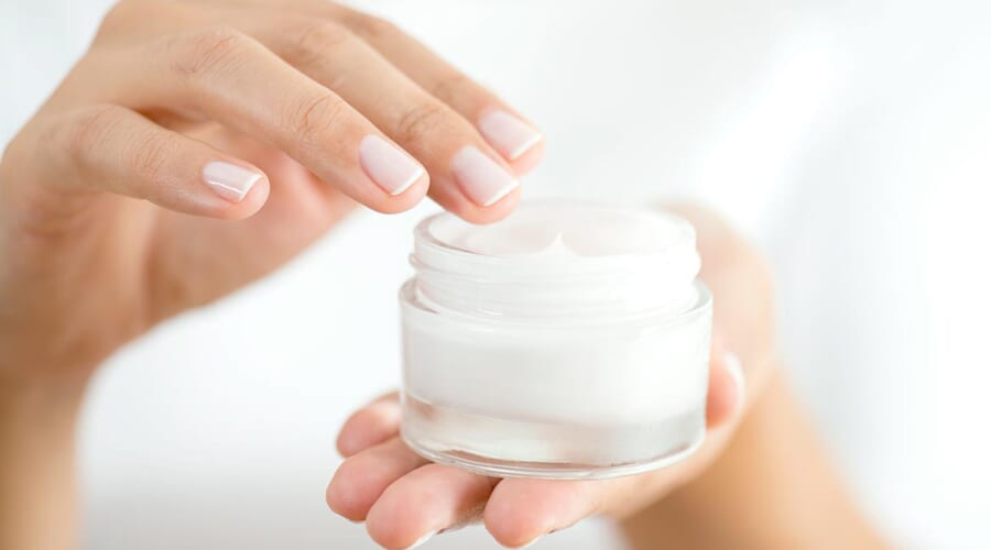 The Best 8 Face Oils for People With Oily Skin